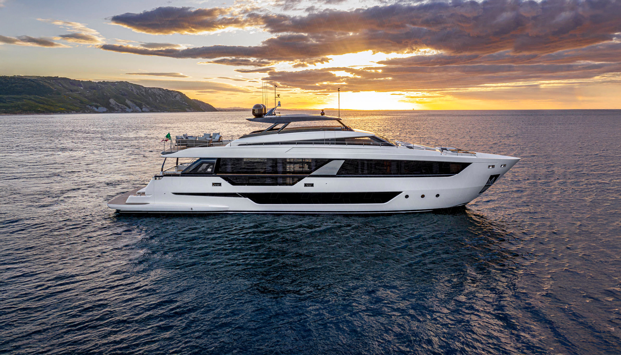 gkbdu-ferretti-yachts-1000-m-y-epic-luxury-yacht-for-charter-exclusivity-abys_2098x1200