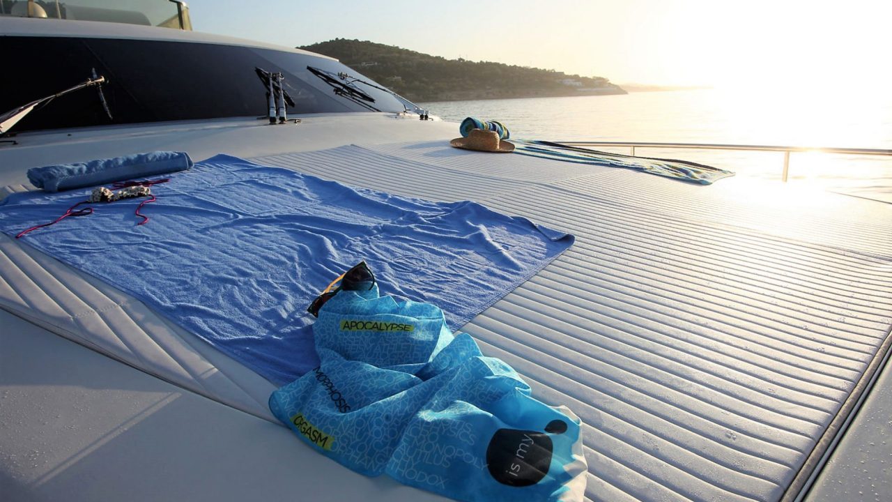 FERRETI 80 FLY (17)
