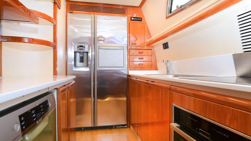 FERRETI 80 FLY (2) - Copy