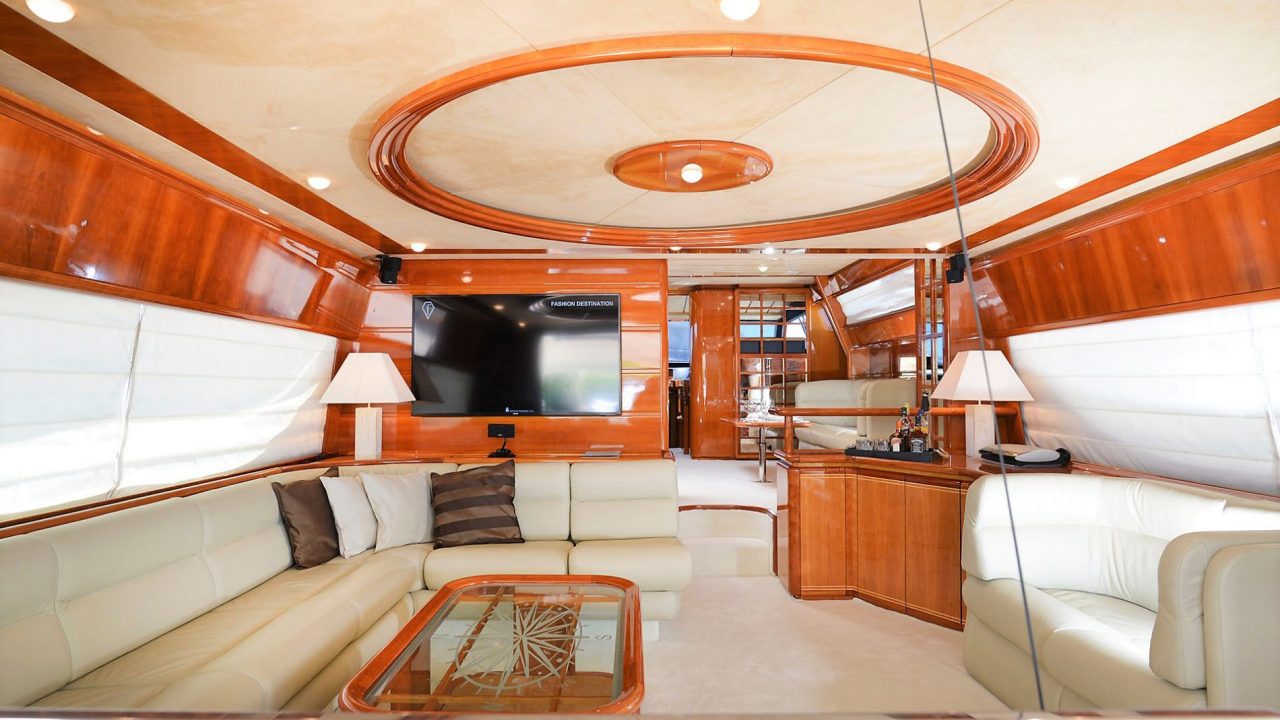 FERRETI 80 FLY (27)