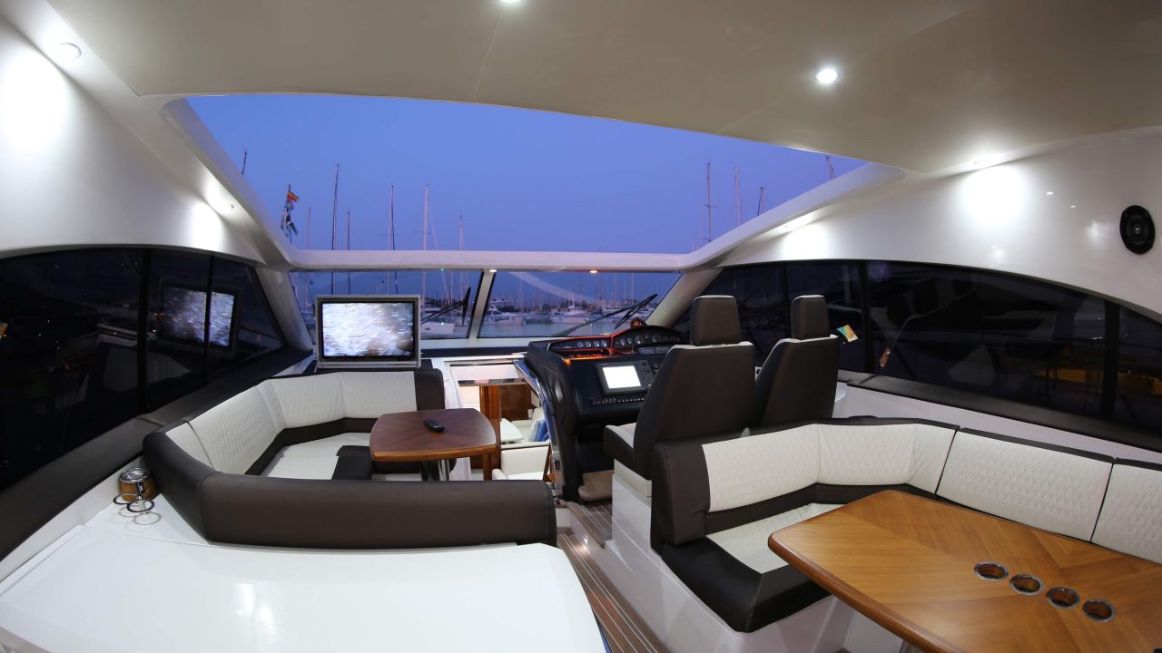 PRINCESS V53 (31)