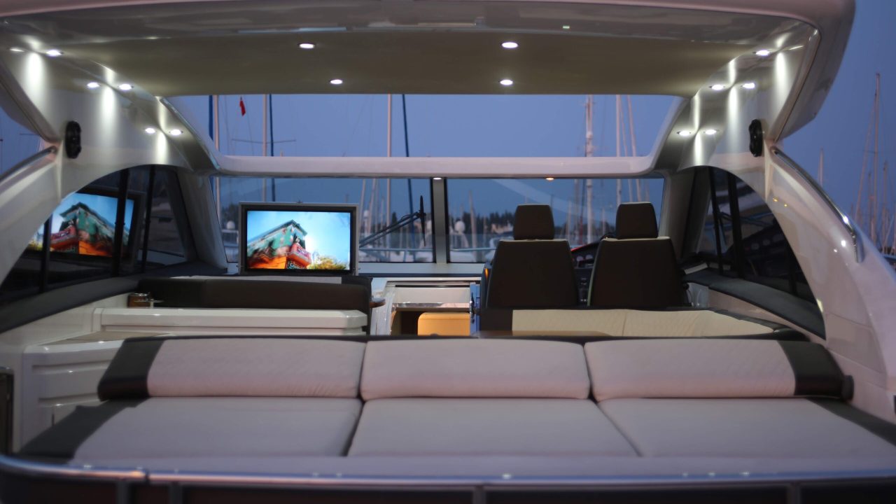 PRINCESS V53 (32)