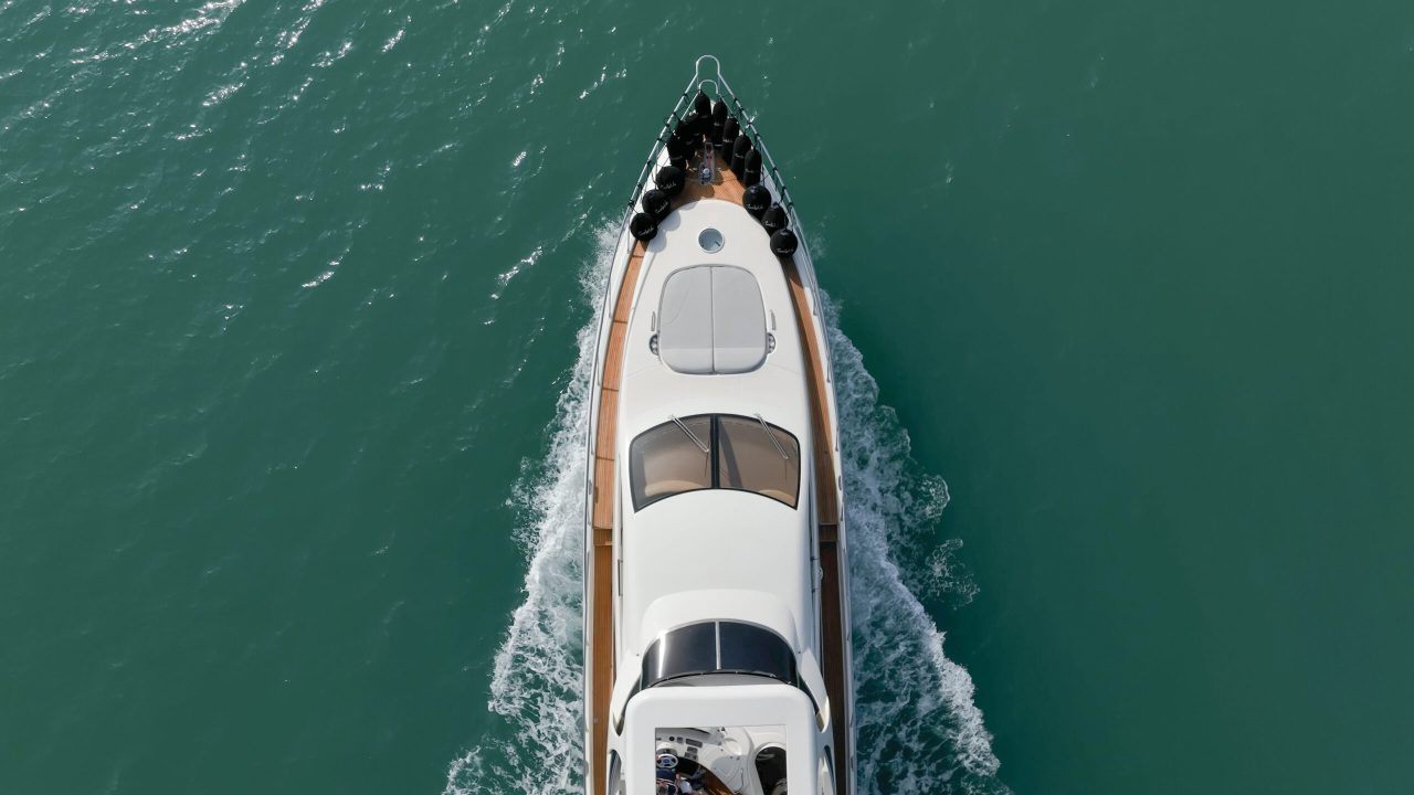 Photo- Yaht - Se La Vie-23