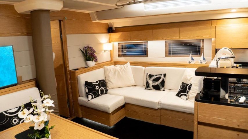 ScbIcA0ZkvJcW9sQkJfp1shfmNggvrZm.big