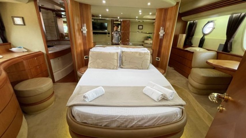 kwuqDr-sea_la_vie-azimut_yachts-english